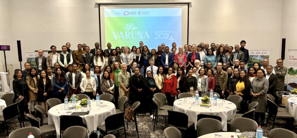 Image Conférence Varuna 202/4 à Antananarivo : Un Succès Retentissant pour la Biodiversité